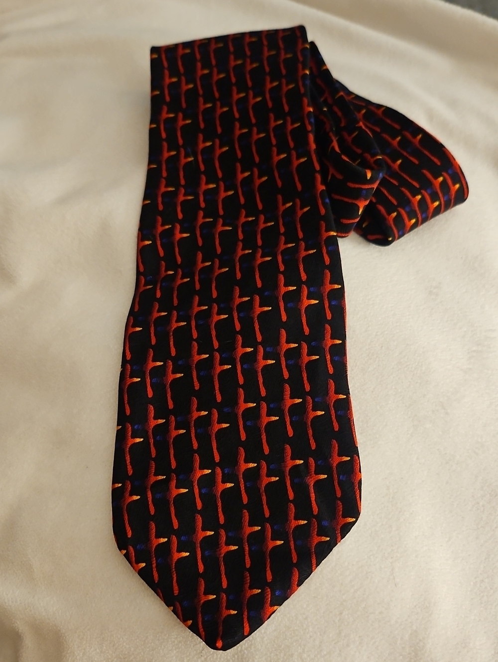Vtg RM STYLES Artsy 1998 Cross Repeat Blend Silk Tie - Picture 2 of 10